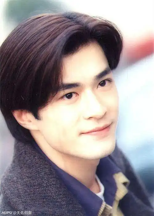 请大家来欣赏一下巅峰吴彦祖