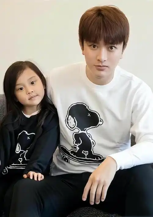 贾乃亮为了甜馨牺牲有多大被李小璐拿走财产还放弃抚养权