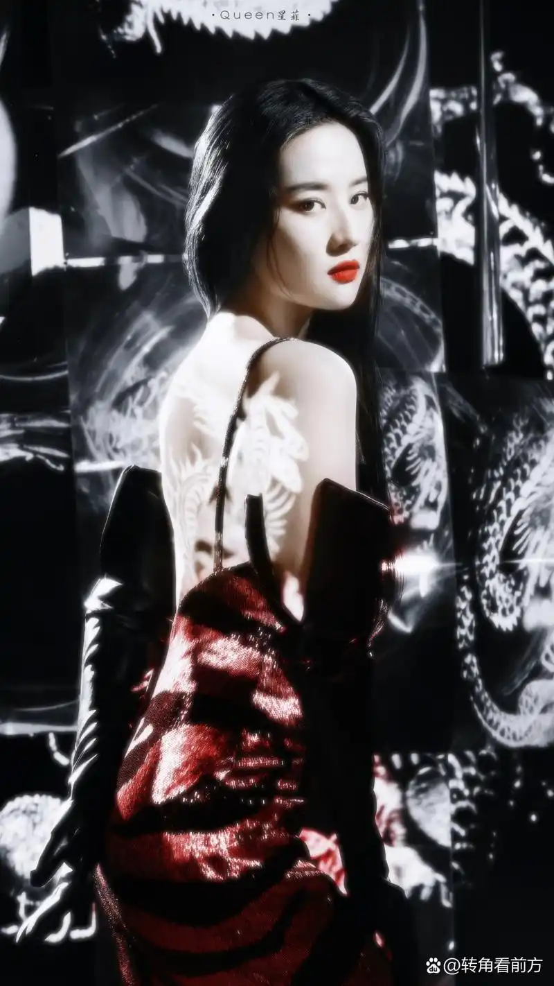 刘亦菲  9599:schiaparelli 2021ss hc 67 高定修身礼服造型