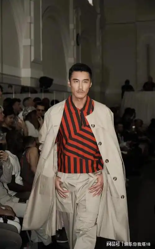 胡兵首秀状态绝了|男模|走秀|t台|模特|米兰时装周_网易订阅