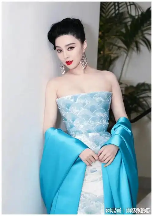 范冰冰正式宣布复出给当下的内娱发出一个信号值得注意