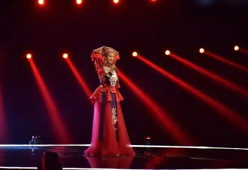 p>李雪,出生于广西壮族自治区桂林市恭城瑶族自治县, a target="