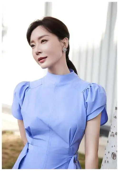 陈数和其他受到整容困扰的演员们,或许可以从容地面对自己,接受自己的