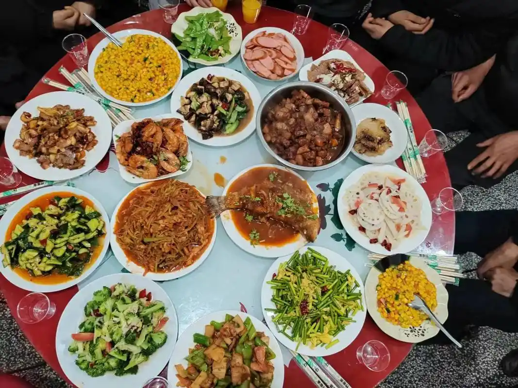 感谢我的家人陪我过48岁生日,感谢我的小妹为我做的丰盛的生日宴