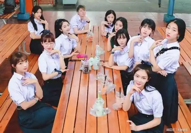 我们不禁思考:在火箭少女101的旅程中,哪位成员的成长故事最让你感慨