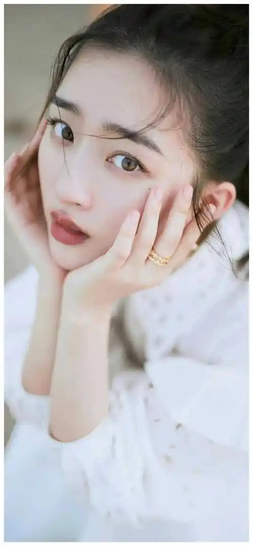 00后女星美图30位性感魅力尽显一睹为快