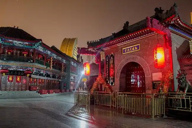 天津古文化街--天后宫-少帅府-南市食品街-世纪钟-海河广场-李叔同