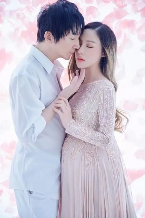 苏可爱妻杨洋顺利产子中戏男神升级当爹啦