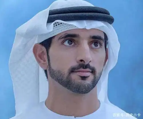 阿拉伯人身上包裹严实,脚上却总穿拖鞋,一套下来数十万