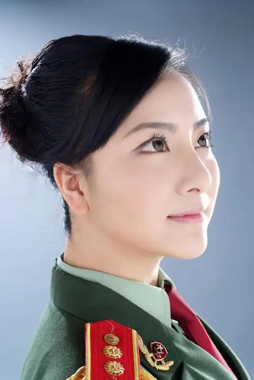 情感真纯军中花