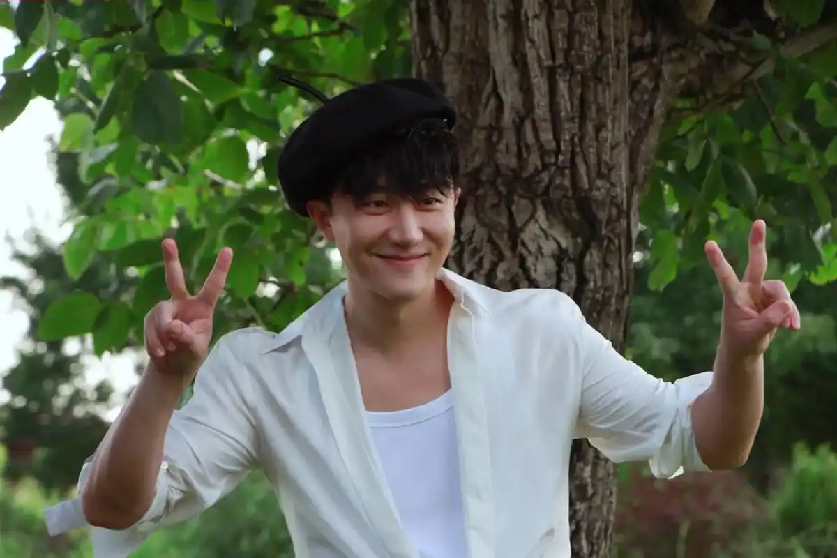 请永远简单又真诚.#治愈系笑容 #黄轩 #少年感 - 抖音