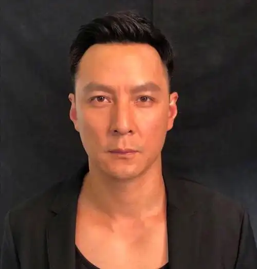 吴彦祖男神还是老了