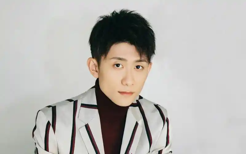 张一山《云雀叫天录》杀青感慨深,新剧角色大突破引期待