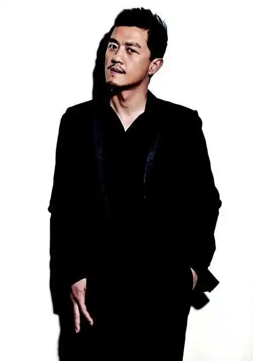 李亚鹏简介(李亚鹏现任妻子)