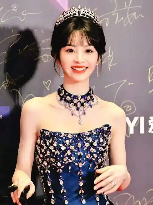 白鹿 王鹤棣 宋轶白敬亭 魏大勋 陈晓 田曦薇 王一博 成毅_田锡_野心