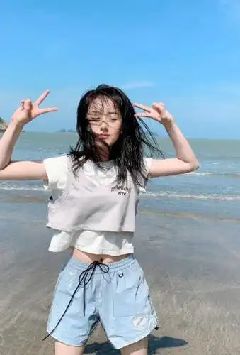 袁冰妍海边清新俏皮图片89