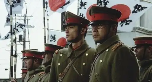 甲午战争中最倒霉的日军军官,登上炮台欢呼胜利,被清军大炮炸死_日本