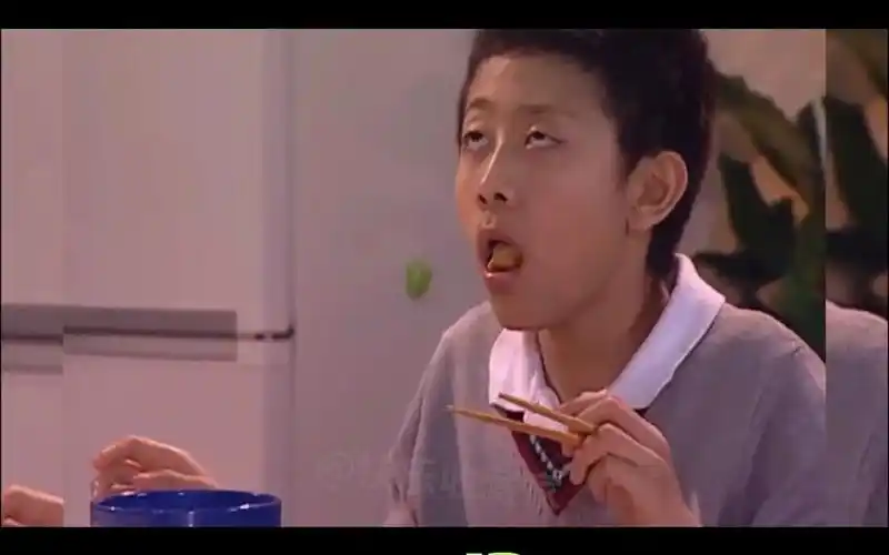 一代人的开心源泉,看完笑到肚子疼# 刘星搞笑 # 家有儿女 # 童年