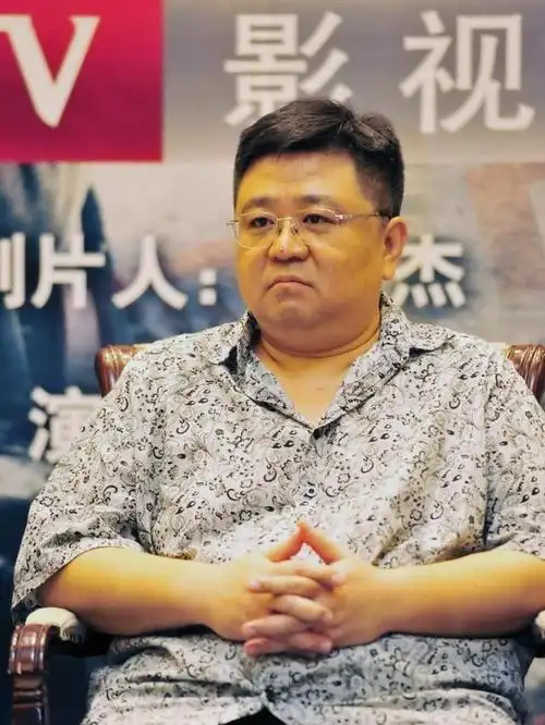 梁冠华:因肥胖自卑,却被女神倒追,狄胖胖的人生太精彩