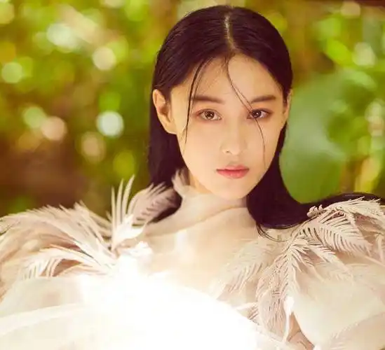 新形象,新节目,张馨予凭《奇兵神犬》正式开启实力圈粉模式!