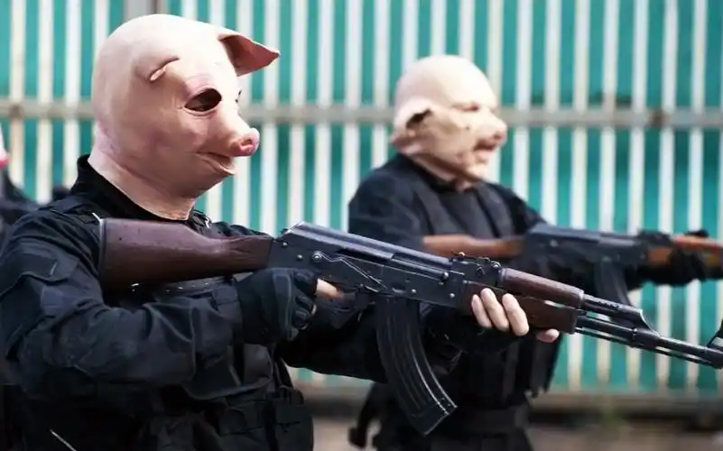 2023最新犯罪動作片,蒙面悍匪搶劫天價鉆石,菜鳥保鏢殊死抵抗!