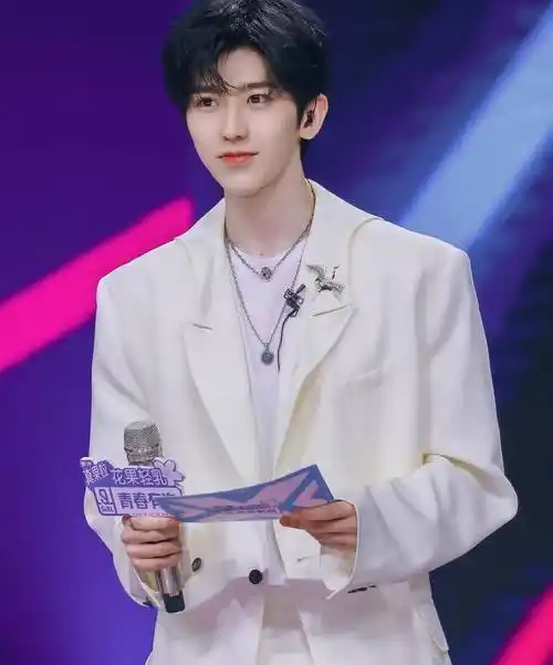 原创向往的生活输在起跑线蔡徐坤加入跑男热度高和宋雨琦强行凑cp