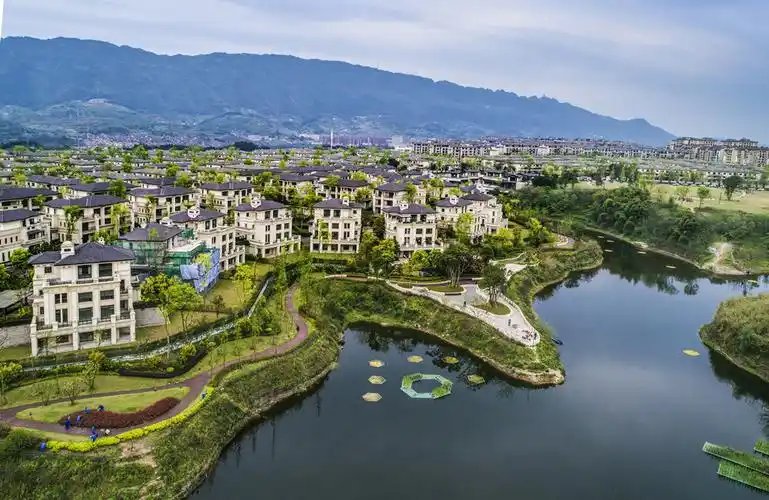 龙湖紫云台宜居别墅:对品质生活的新诠释