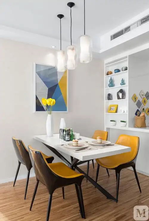 简约餐厅餐桌装修效果图