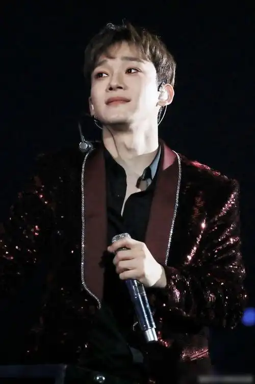 exo金钟大被爆请假为女儿庆生,网友:好父亲,但这是侵犯隐私!