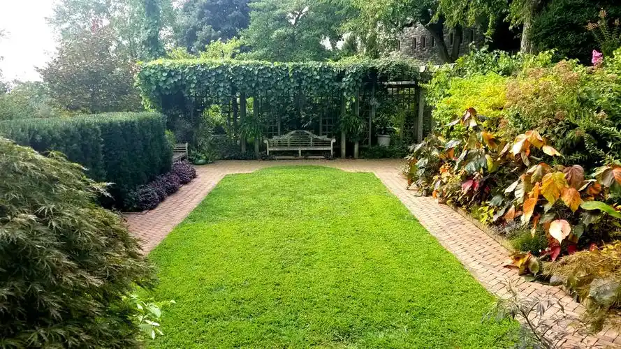 两个花园一日游