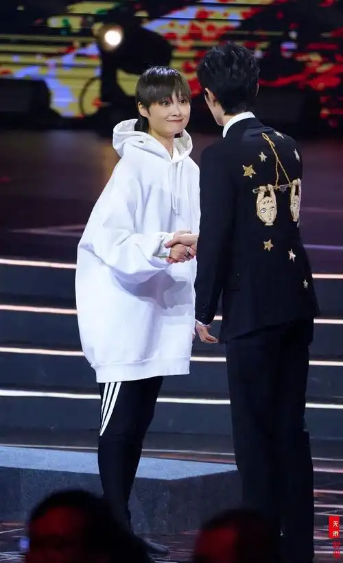 肖战空降《王牌》收官季,和李宇春隔空对话送祝福,金句引人泪目