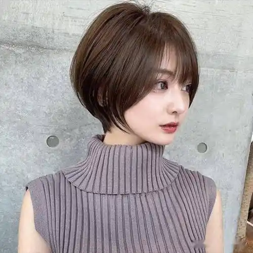 最具人气的女士短发:蓬松瘦脸,层次感满满,剪完显小10岁_头发_发型