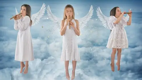 美丽的小天使女孩,翅膀,天空