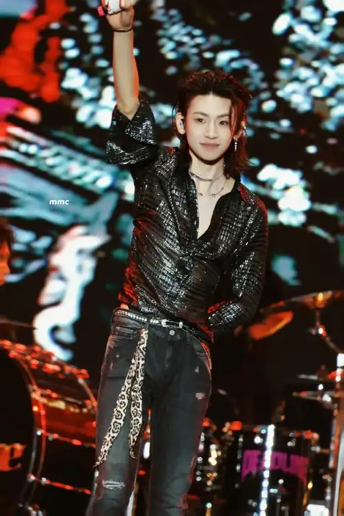 小鬼王琳凯超话#小鬼王琳凯音乐节#23/04/29 成都元气森林音乐节@小鬼