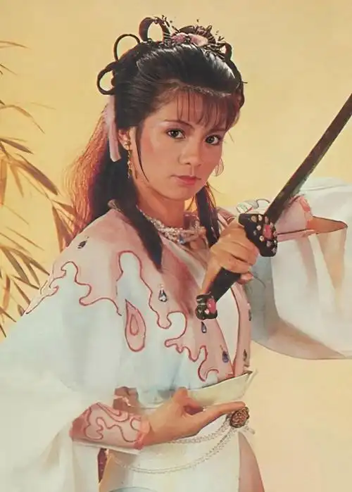 翁美玲壁纸,她那如夏花般短暂的一生,实在是令人惋惜