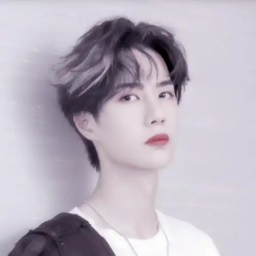 王一博自调滤镜头像