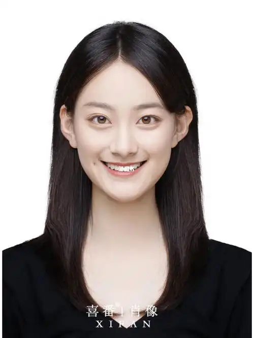 今日份证件照小姐姐太美了吧