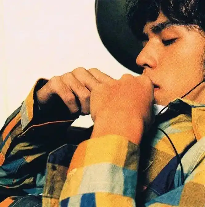 周杰伦 #周杰伦远古照片 周杰伦老照片,我真的收藏了很多很 - 抖音