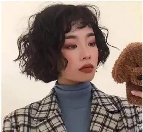 短发羊毛卷怎么打理 女生短发羊毛卷效果图(3)_卷发发型_西子美发网