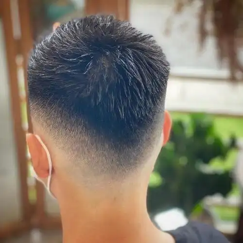 今秋男发流行两侧铲短帅气时尚好打理喜欢吗