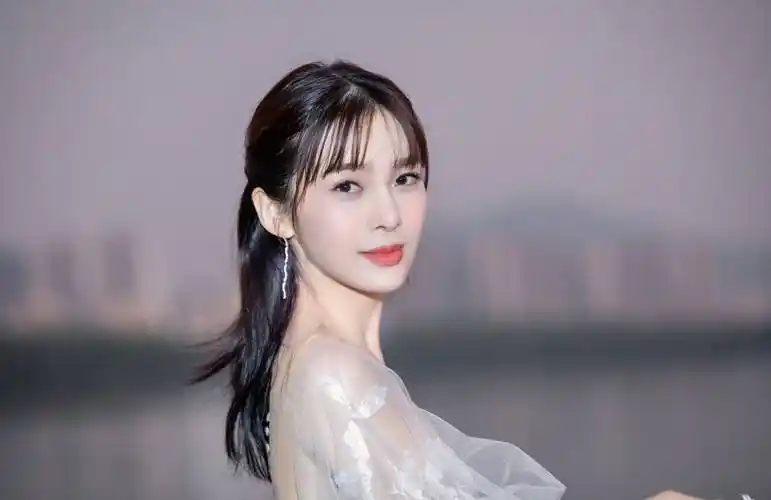 八卦爆料:王一博,宋茜,王源,赵樱子,何洛洛,郑合惠子