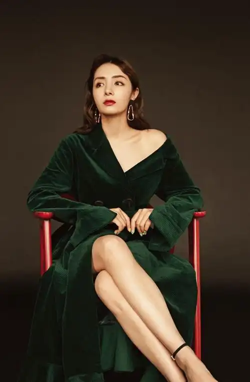 麦迪娜性感典雅时尚写真图片25