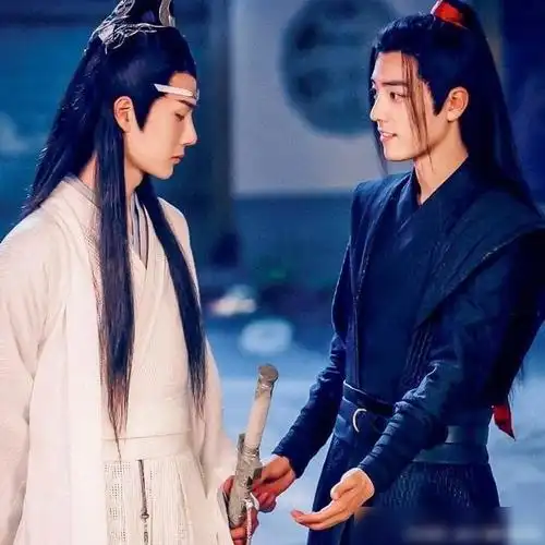 《天官赐福》中的谢怜,竟和艺人肖战雷同:一人包揽榜单前三甲