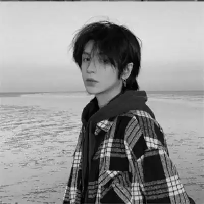 黑白帅气冷酷男生头像图片