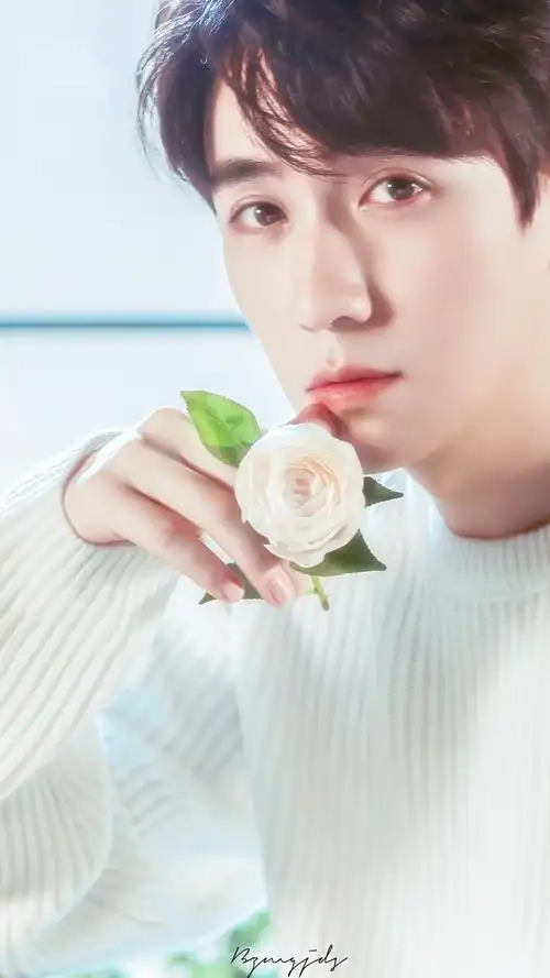 朱一龙(图源@不知鸣搞橘导师)