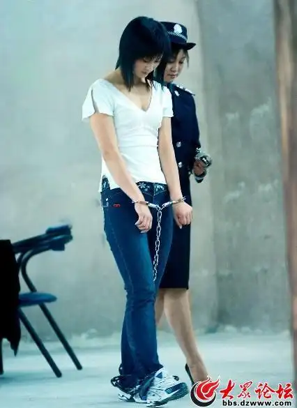 人死后火化会疼吗女杀人犯残忍地杀害纠缠她的男友,案发后,为逃避警方