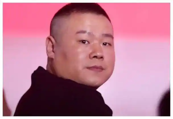 岳云鹏春晚相声包袱探秘,新挑战揭示,呈冷遇原因?_表演_观众_舞台