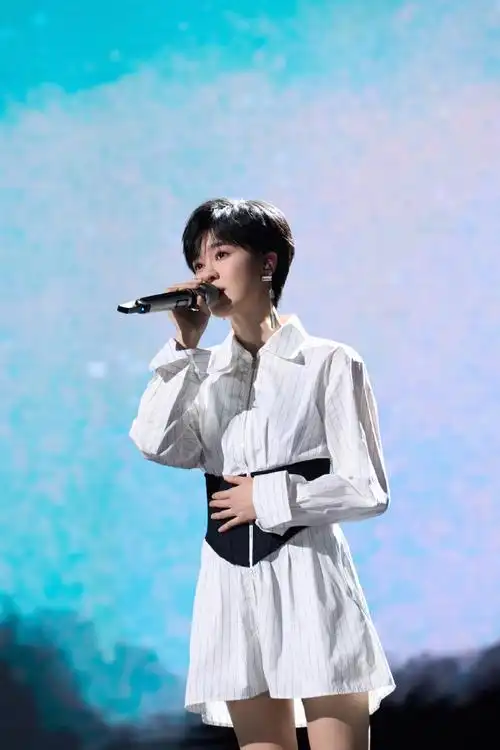 郁可唯超话#声生不息##郁可唯声生不息#@郁可唯《声生不息家年华》