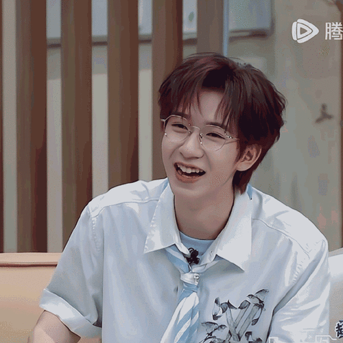 笑容会转移02#贺峻霖 令人心动的offer5##贺峻霖offer5认真得仿佛