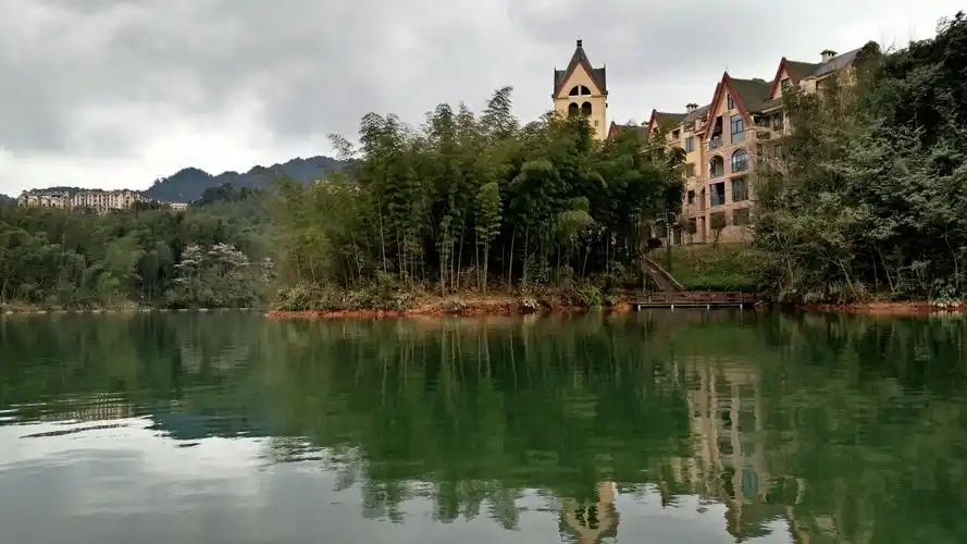 贵州省赤水市天岛湖一瞥